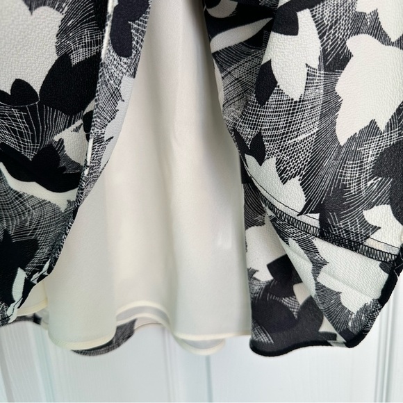 Lauren Ralph Lauren Printed Bubble Crepe Dress in Winter Cream size 4 - Picture 12 of 13